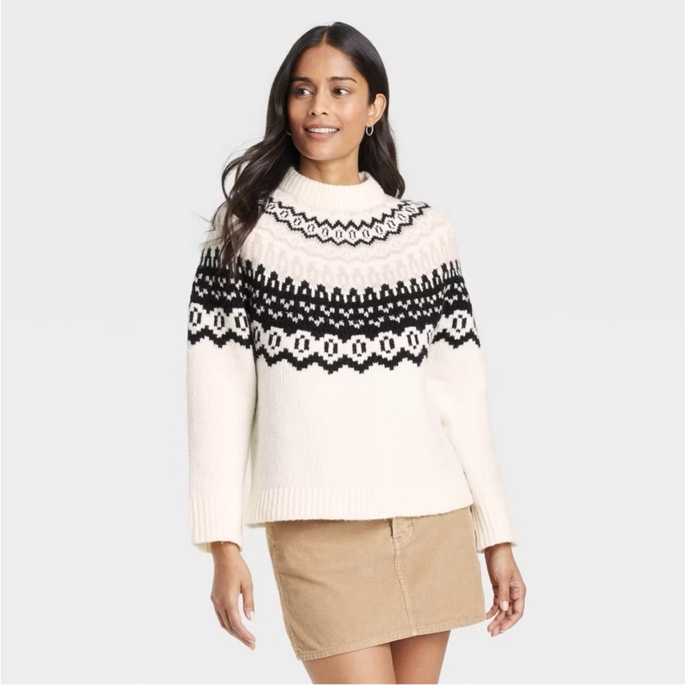 Universal Thread Fair Isle Black and White Patterned Sweater